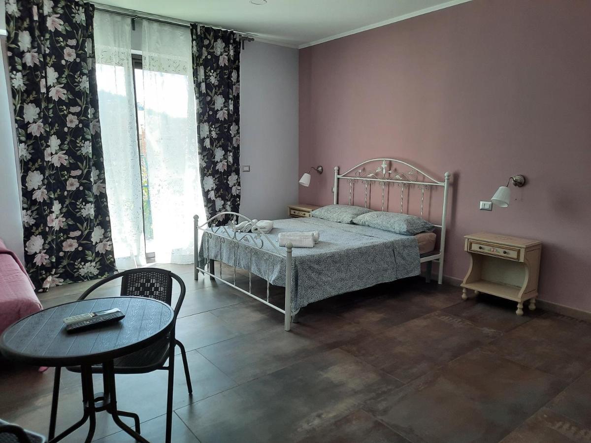 Bed and Breakfast Taorbay Giardini Naxos Exteriér fotografie